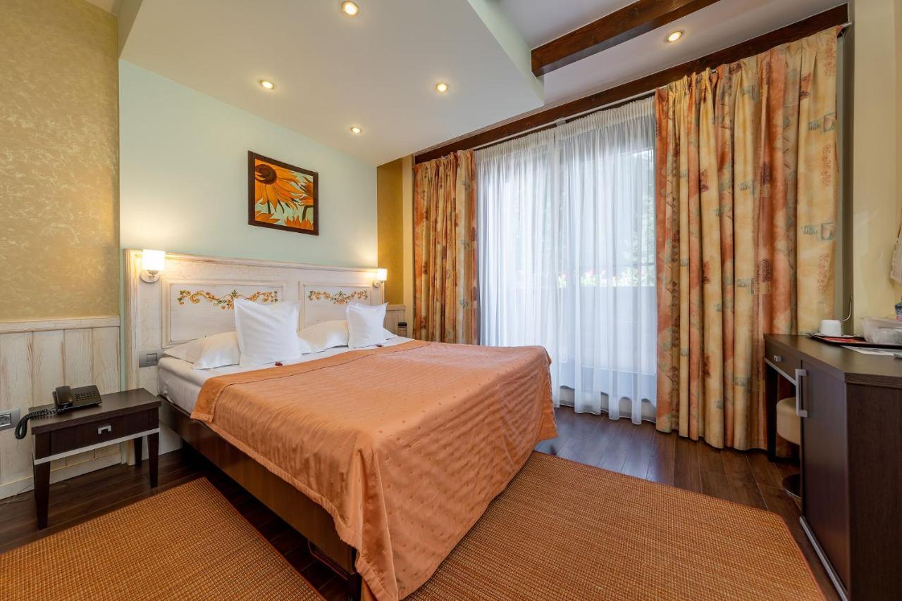 Hotel Casa Freya Buşteni Zewnętrze zdjęcie