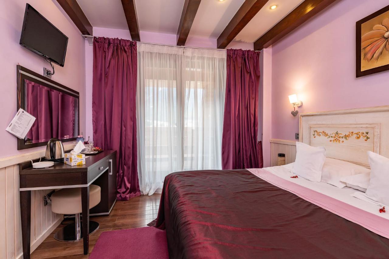 Hotel Casa Freya Buşteni Zewnętrze zdjęcie