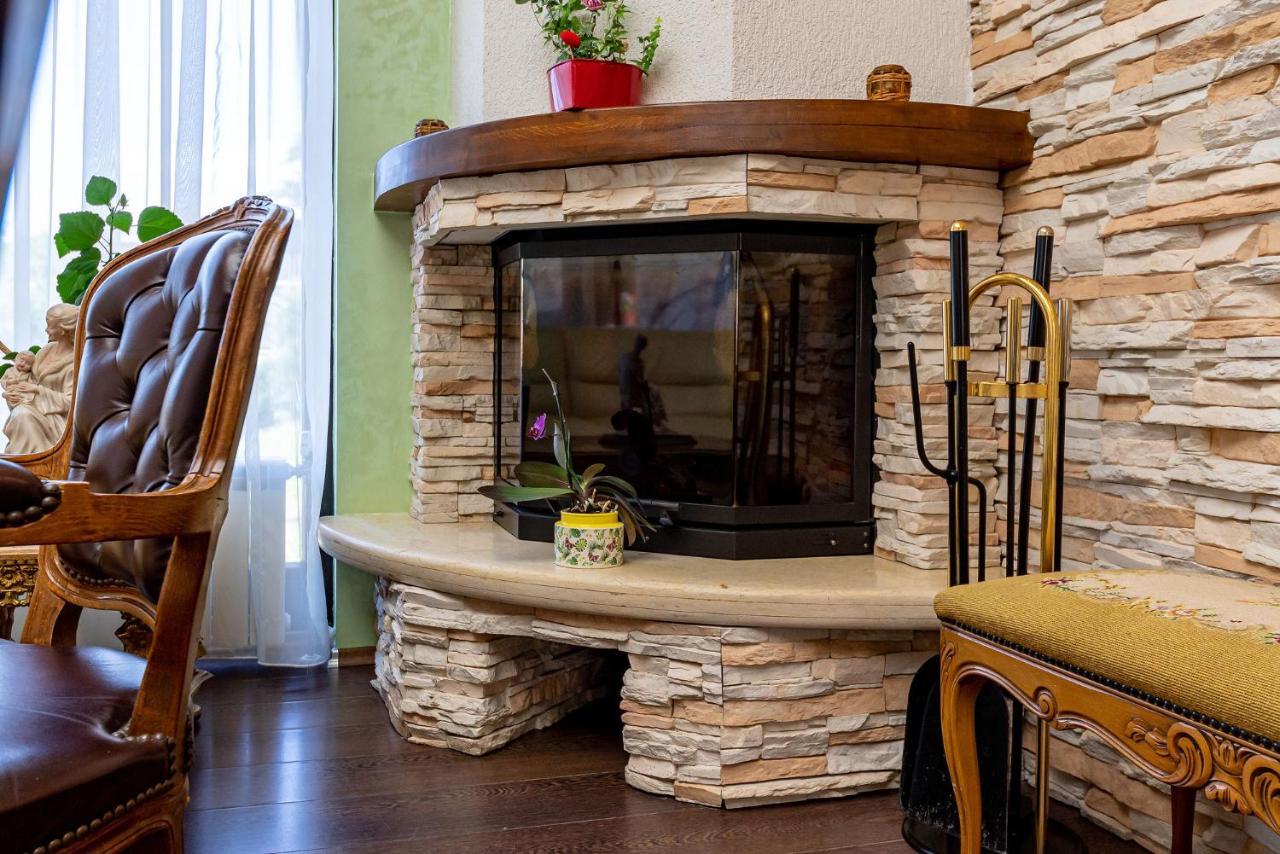 Hotel Casa Freya Buşteni Zewnętrze zdjęcie
