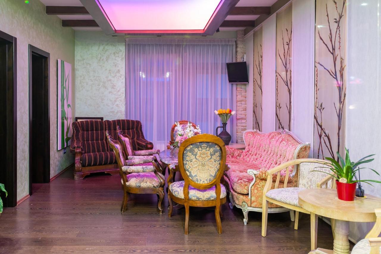 Hotel Casa Freya Buşteni Zewnętrze zdjęcie
