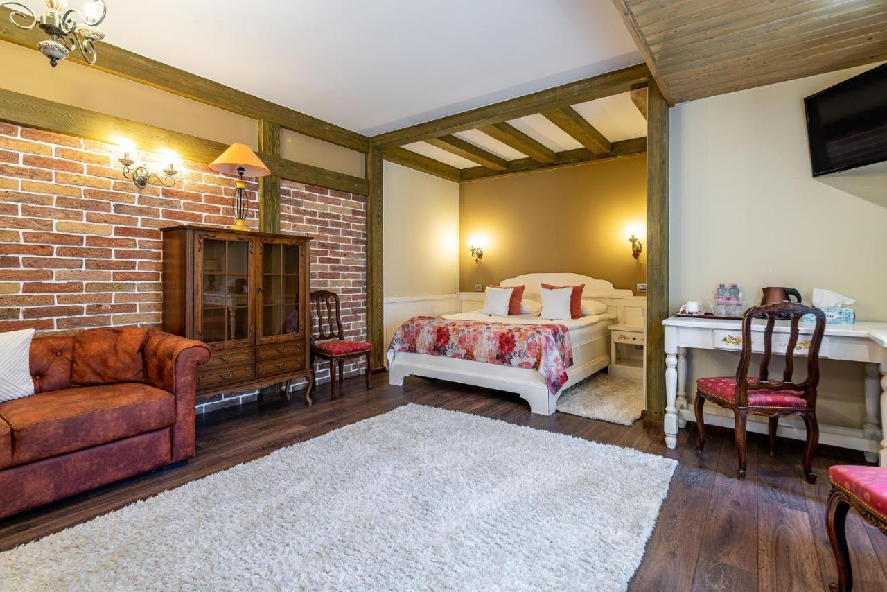 Hotel Casa Freya Buşteni Zewnętrze zdjęcie